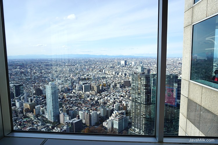 View kota Tokyo ke arah Timur dari Metropolitan Building