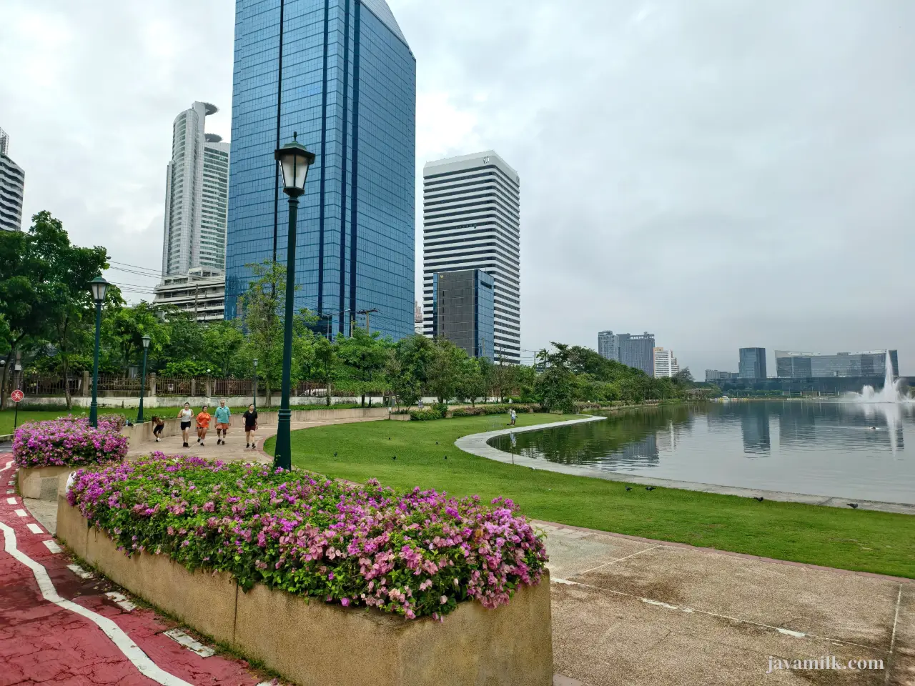 Benchakitti Park Jogging Track
